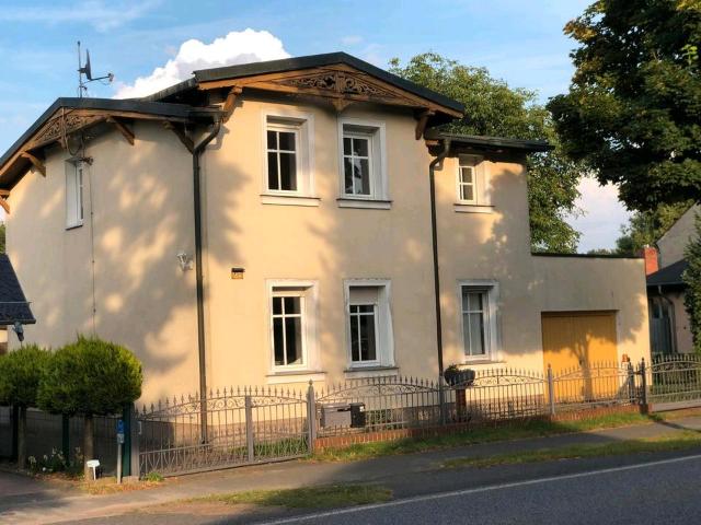 einzigartiges Mehrfamilienhaus mit großem Grundstück von privat