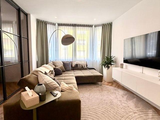 Einzigartiges möbliertes Luxus Refugium, 4 Zimmer Neubau mit spektakulärer XXL Terrasse