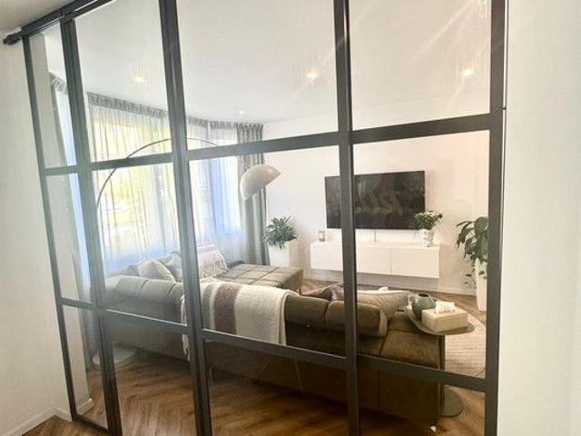 Einzigartiges möbliertes Luxus Refugium, 4 Zimmer Neubau mit spektakulärer XXL Terrasse