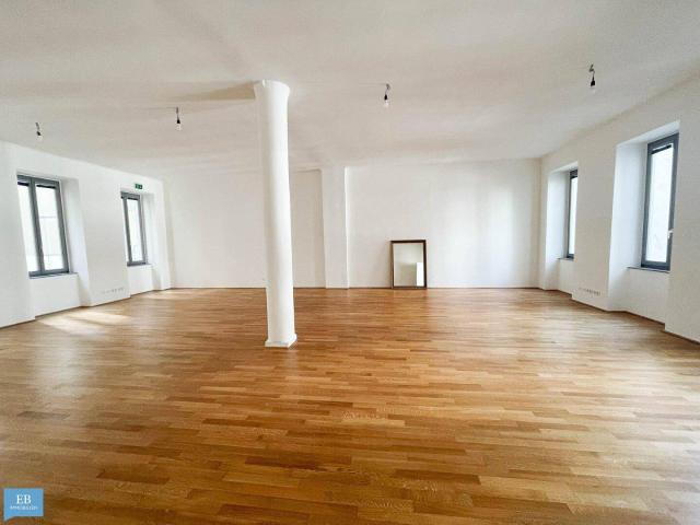 Einzigartiges Atelier Loft mit Industriecharme: Freiraum für Ihre Visionen in Wien Neubau!