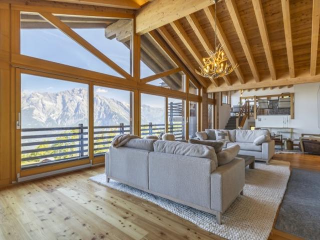 Einzigartiges Chalet mit Panoramablick und privatem Aufzug