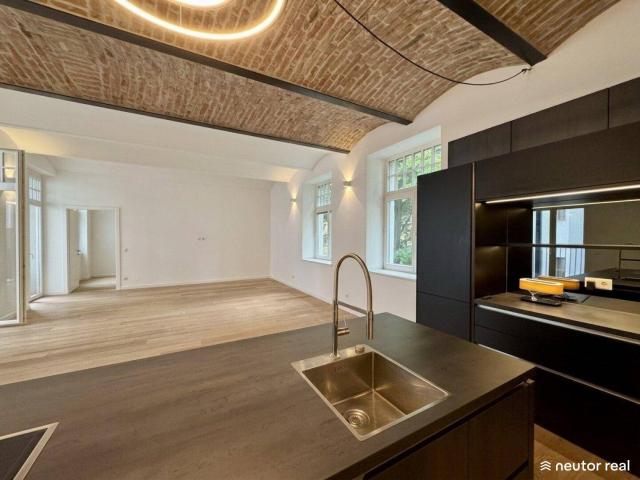 Einzigartiges Designer Atelier in Hofruhelage mit großzügigem Balkon | Bestandsfrei