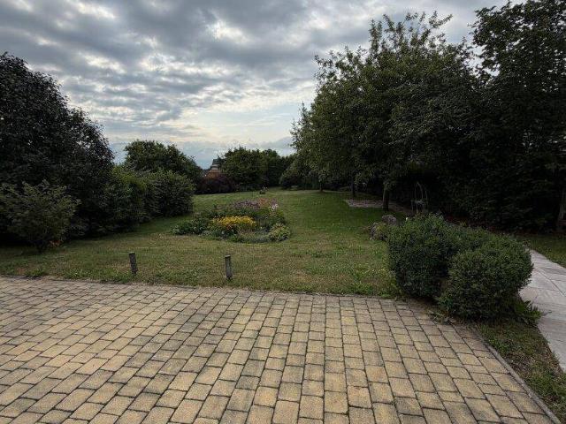 einzigartiges Einfamilienhaus mit großem Garten