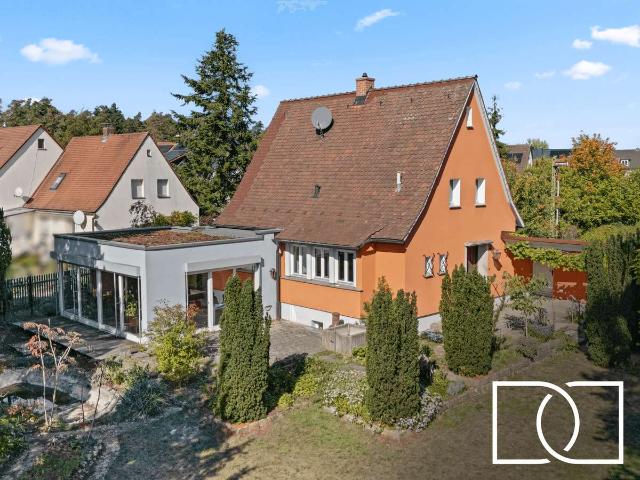 Einzigartiges Grundstück! Energieeffizientes Einfamilienhaus mit Traumgarten in ruhiger Lage