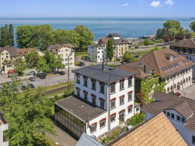 Einzigartiges, historisches Loft Haus mit Seesicht und viel Raum zum Wohnen und Arbeiten