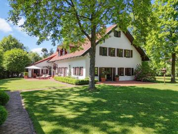 Einzigartiges Landhaus in grünem Paradies am Lech