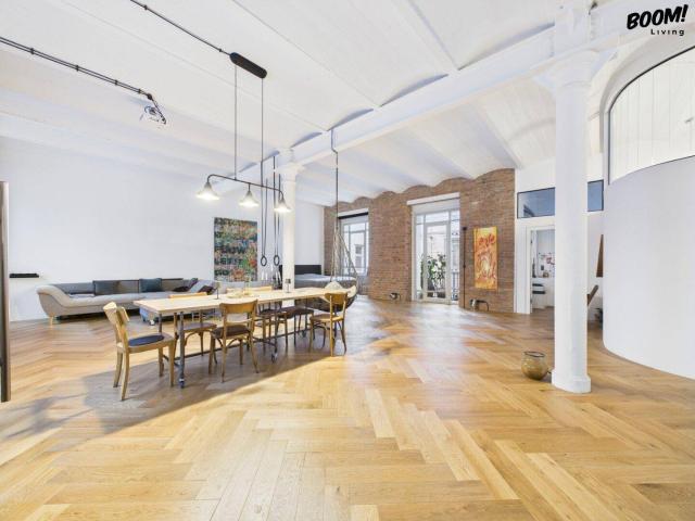 Einzigartiges Loft mit Dachterrasse & Balkon in Meidling