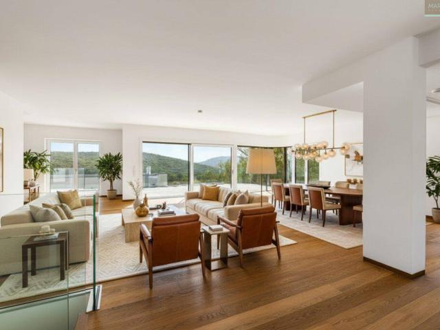 Einzigartiges Penthouse mit Dachterrasse, Pool und phantastischem Wienblick