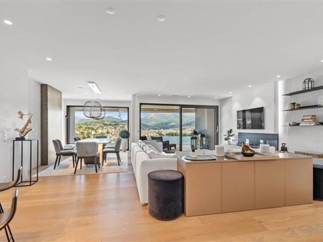 Einzigartiges Penthouse mit Seeblick in der prestigeträchtigen Nizza Paradise Residence
