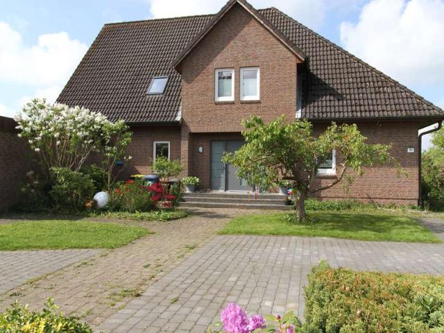 Einzigartiges Raumwunder am Feldrand: Doppelhaushälfte mit enormen Potenzial für die große Familie