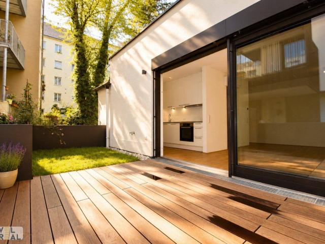 Einzigartiges Townhouse mit Garten und großer Dachterrasse in Top Lage des 6. Bezirks