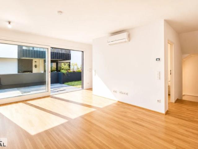 Einzigartiges Townhouse mit Garten und großer Dachterrasse in Top Lage des 6. Bezirks