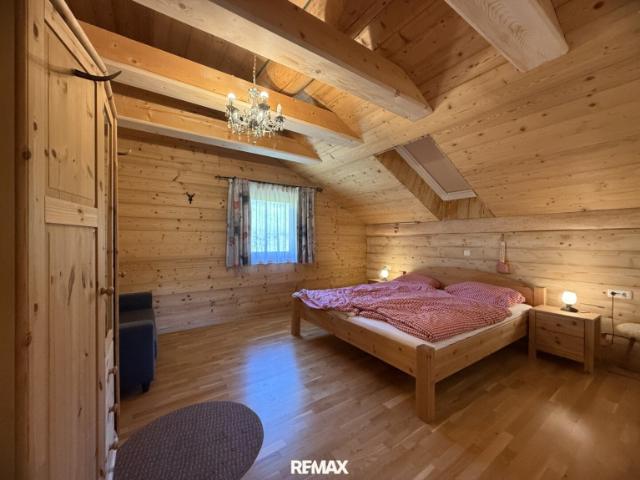 Einzigartiges 160 m² Naturstammhaus mit Veranda und Balkon am Alpl – Ruhe, Panoramablick und Ferienvermietungspotenzial