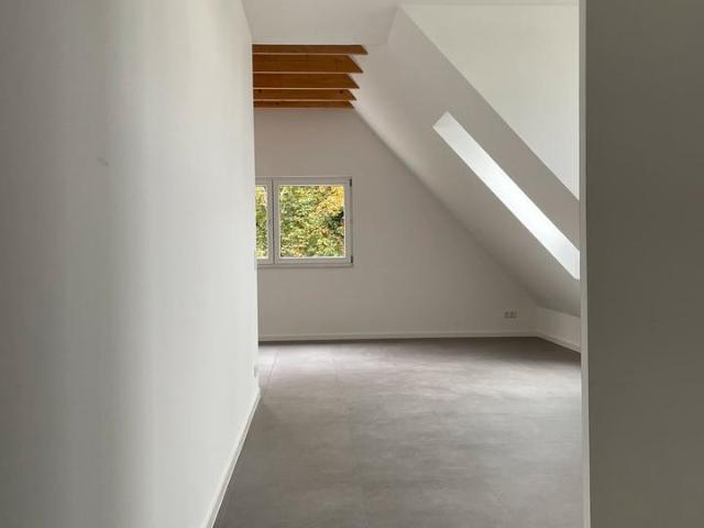 EINZIGARTIGES 1 ZI APARTMENT MIT BALKON KERNSANIERT IN TOP LAGE