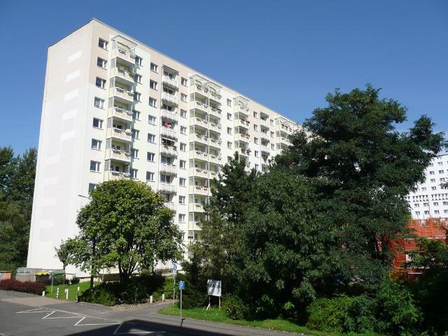 Einzug ab 01.02.2027 möglich. Dusche und Aufzug vorhanden