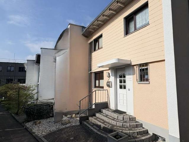 Einzugsbereites, gepflegtes Reihenhaus mit Garten in bester Stadtlage von Gießen