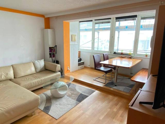 Einzugsfertige 2 Zimmerwohnung inkl. Garage für den Sommer