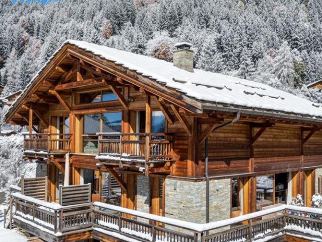 Ein Chalet von Bayrou in Villars sur Ollon zu verkaufen Die Kunst des alpinen Bauens