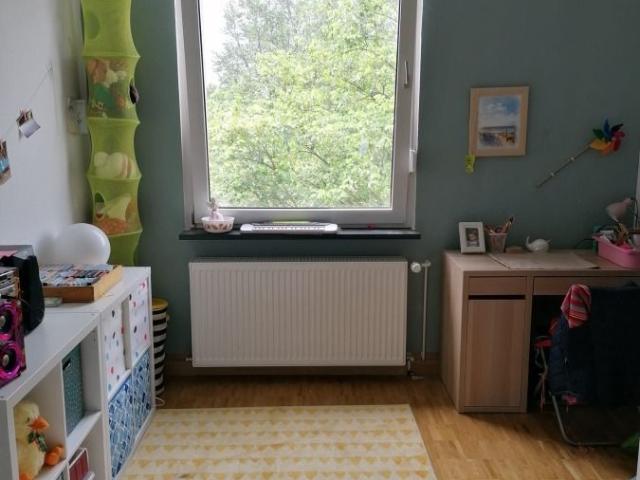 Ein Aufstieg, der sich lohnt * Frisch und hochwertig sanierte Etagenwohnung mit 5 Zimmern