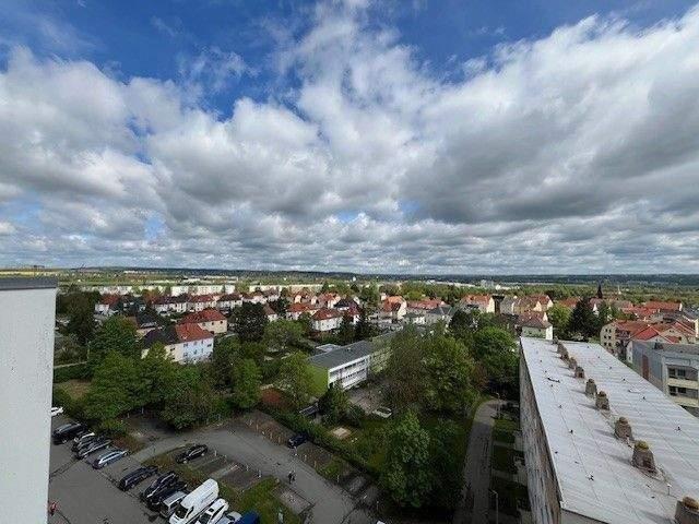 Ein Ausblick fÃ¼r die ganze Familie | 3 Zimmer mit Balkon sowie EBK auf Wunsch