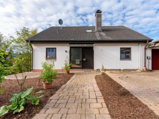 Ein bis Dreifamilien Haus sofort bezugsfrei