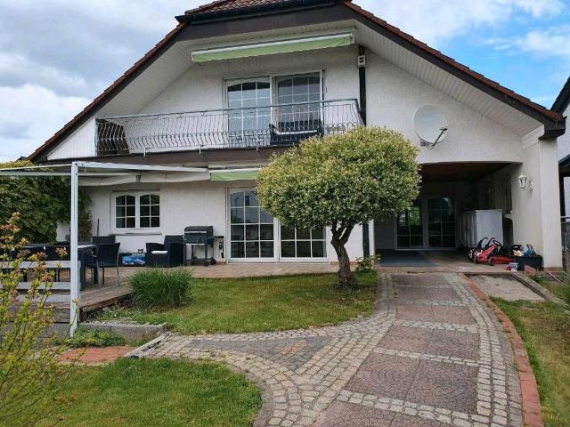 Ein bis Zwei familienhaus mit 779qm Grundstück OT Hähnlein