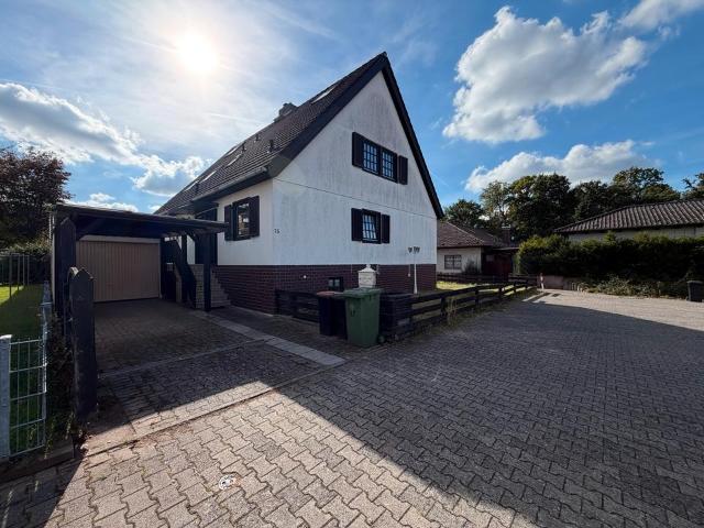 Ein bis Zweifamilienhaus mit Pool & Sauna in Hainburg