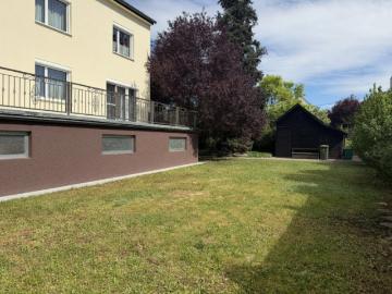 Ein bzw. Zweifamilienhaus in elitärer oberlaaer Ruhelage, Garage, großer Garten, äusserst gepflegter Zustand