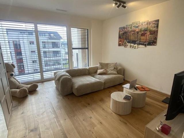 Ein glücklicher Wohnungsstart