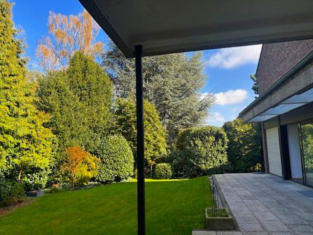 #RESERVIERT# Ein Familienidyll in perfekter Lage: große, renovierte Gartenwohnung in der Nähe des Bismarckviertels