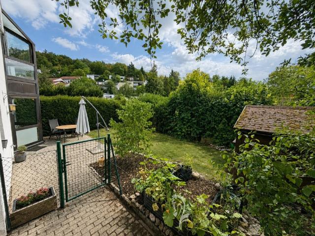 Ein kleines Stück Freiheit – renovierte Gartenwohnung mit Hausgefühl in Veitshöchheim