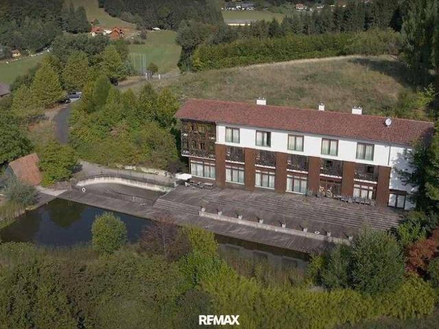 Ein Hotel als Wohnhaus für Großfamilie und Freunde!