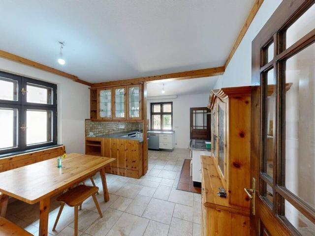 Ein Haus für viele Ideen – großzügiges Wohnen mit Innenhof in Dürnbach