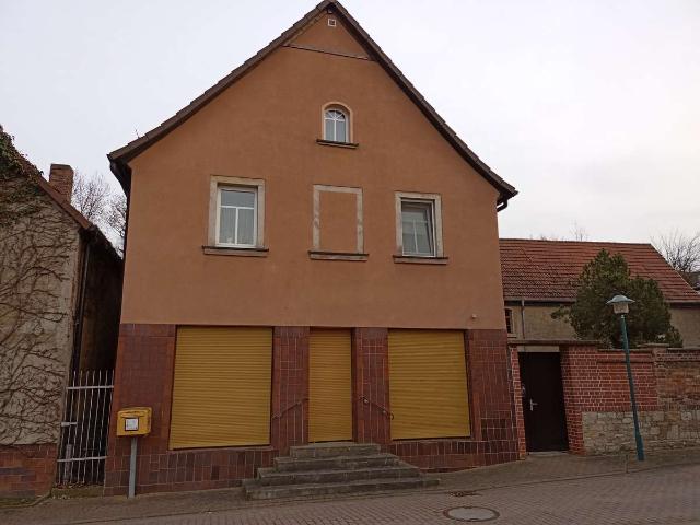 Ein Haus mit Geschichte vom Kolonialwarenladen zum vielseitigen Anwesen