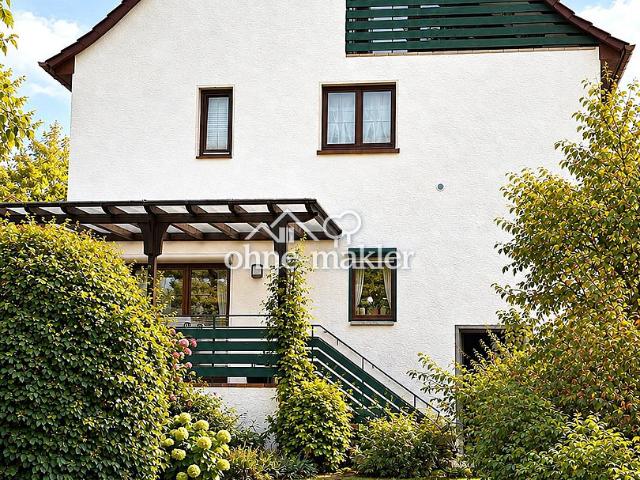 Ein Haus mit vielen Möglichkeiten für unterschiedliche Lebensmodelle und phasen. Provisionsfrei
