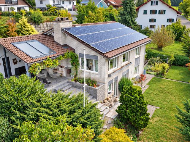 Ein idyllisches Familienparadies und zukunftsweisendes Energie Meisterwerk