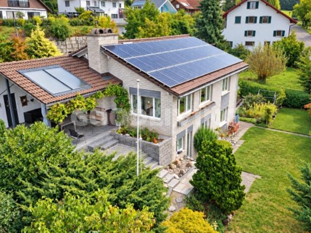 Ein idyllisches Familienparadies und zukunftsweisendes Energie Meisterwerk
