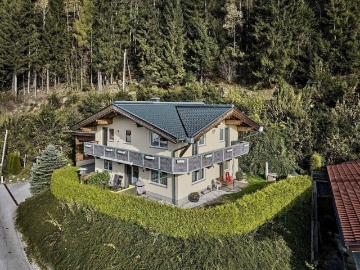 Ein Ort über dem Tal – Wohnen mit Weitblick über das Zillertal