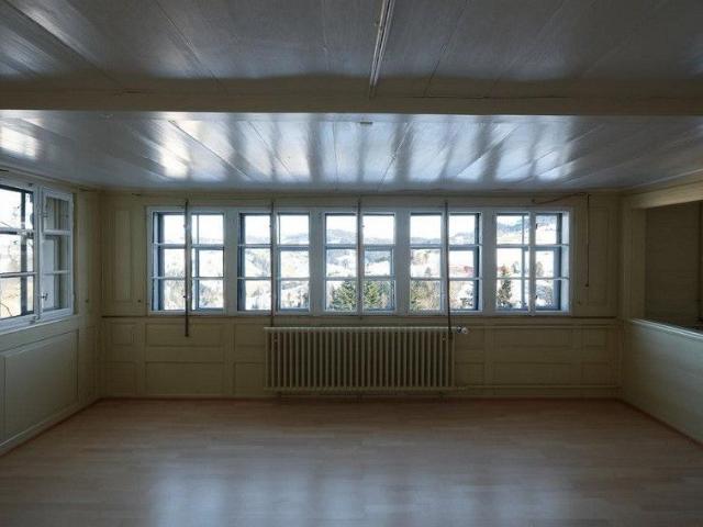 Ein Ort zum Niederlassen grosszügige 9.5 Zimmer Wohnung in Trogen