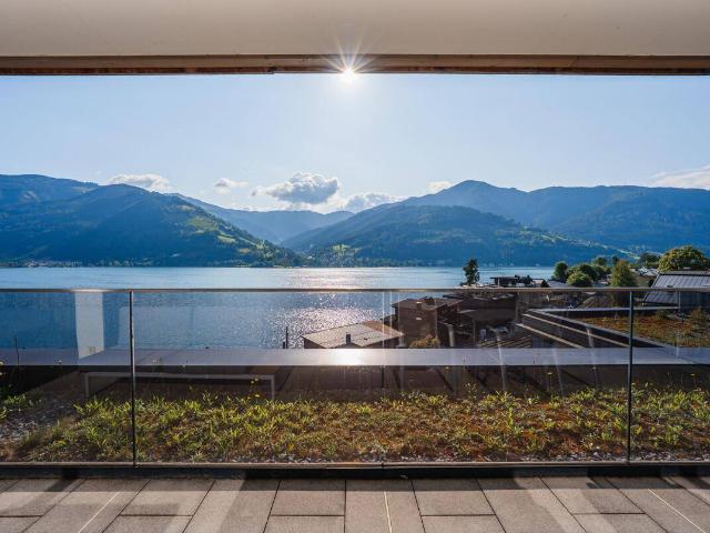 Ein Logenplatz über dem Zeller See – mit Aussicht auf Rendite