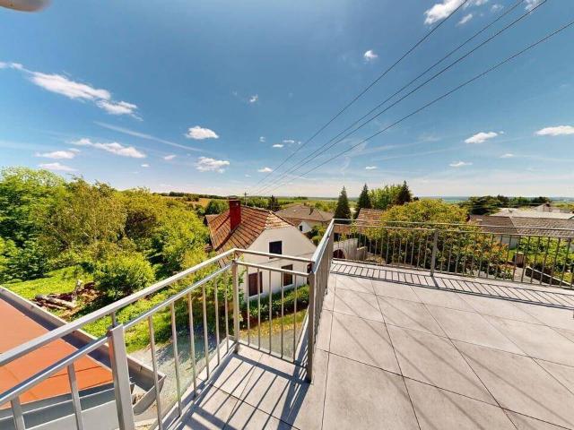 Ein Logenplatz über den Hügeln des Südburgenlandes