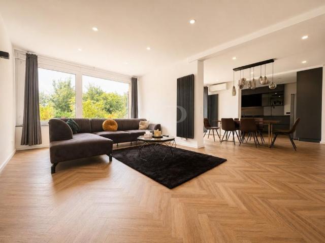 EIN MODERNER TRAUM BUNGALOW MIT HERZ, EIGENER PV ANLAGE UND GRÜNEM GARTENPARADIES