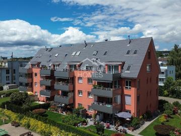 Etagenwohnung kaufen in Im Steinacher, Baltenswil - Terrasse