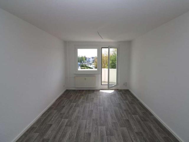 Ein Schnapper. günstige 3 RW mit Wanne & Balkon!