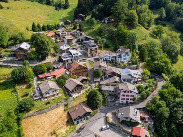 Ein Paradies für Wanderer – 3,5 Zimmer Wohnung mit Balkon über Lavey les Bains