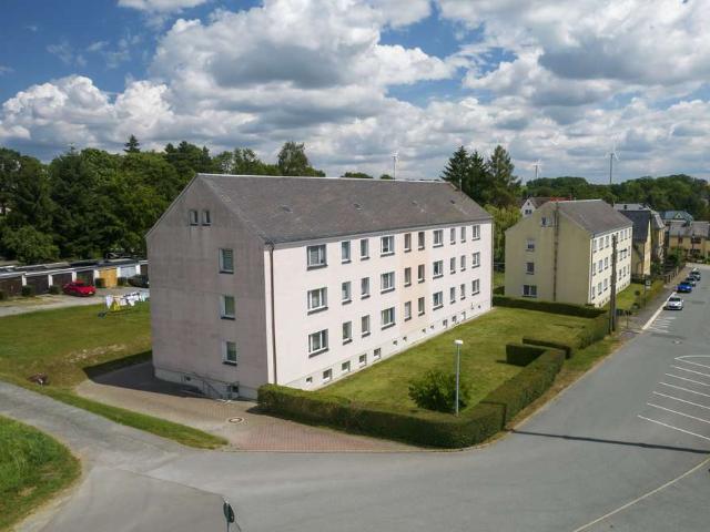 Ein Platz für die ganze Familie! 4 Raum Wohnung in Pausa
