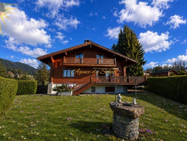 Ein prächtiges 8,5 Zimmer Chalet am Rand des Ballesteros Golfplatzes in Crans