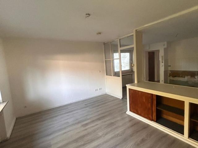 Ein Raum Apartment im Souterrain mit eigener Terrasse