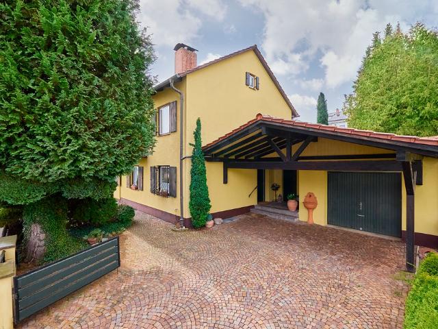 Ein Rückzugsort mit besonderem Charme – großzügiges Wohnen und Gartenidylle in perfekter Harmonie