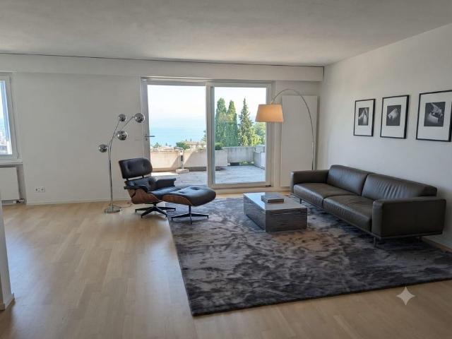 Ein Wohn Bijou zum Verlieben mit wunderbarer See und Weitsicht bis zu